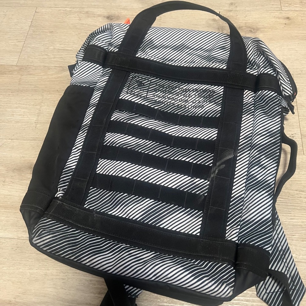Under Armour UA Project Rock‎ Duffle Backpack Training Gym Bag 2022